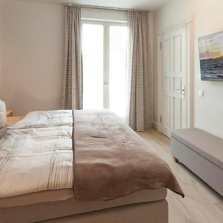 First 270 Grad Apartment Sellin (Rugen)